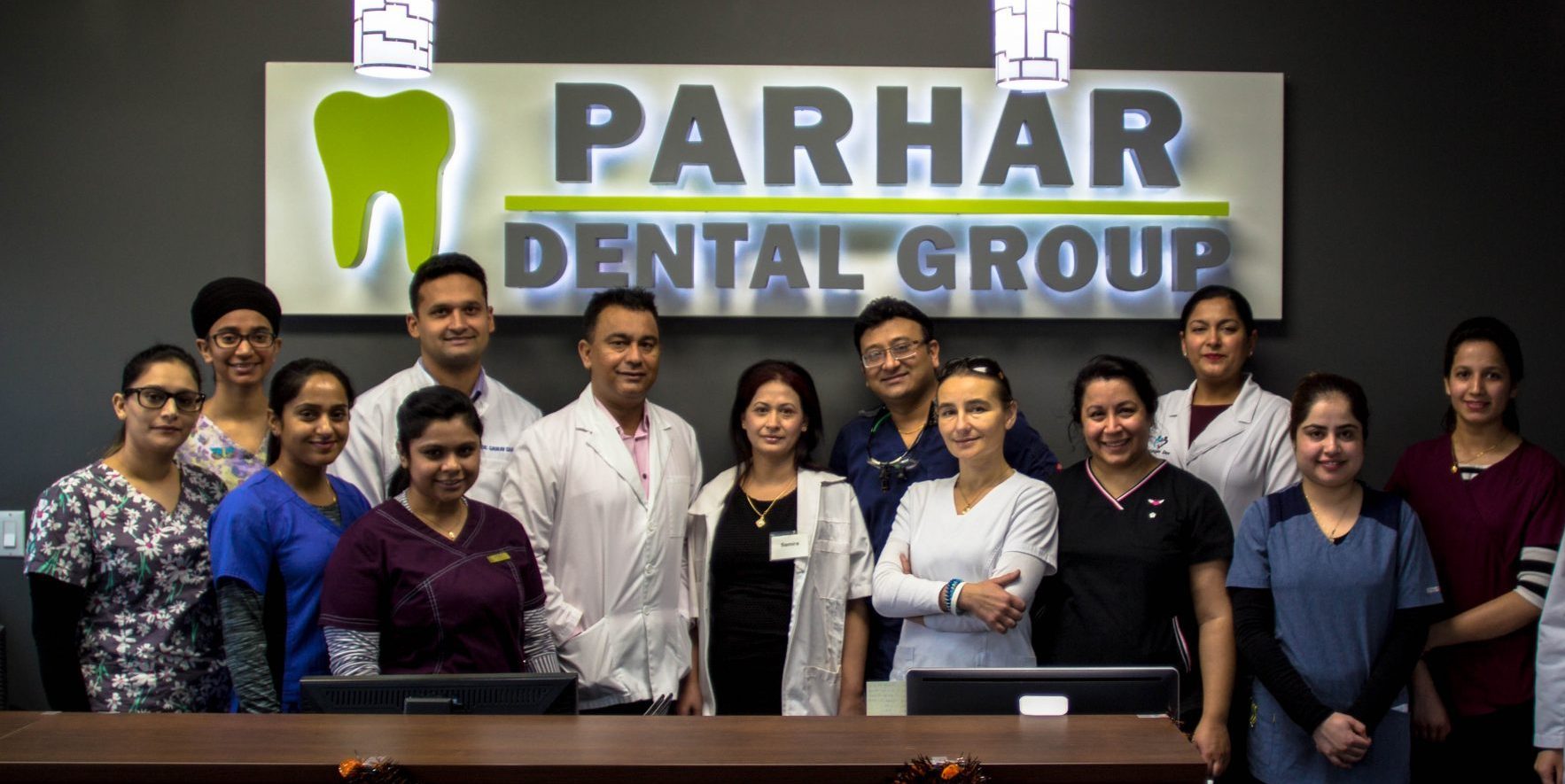 parhar_dental_group_home_banner - Parhar Dental Group